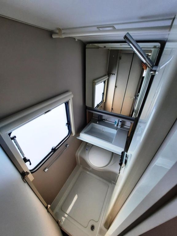 Fahrzeugabbildung Adria Adora 522 UP Top Ausstattung / 1. Hand