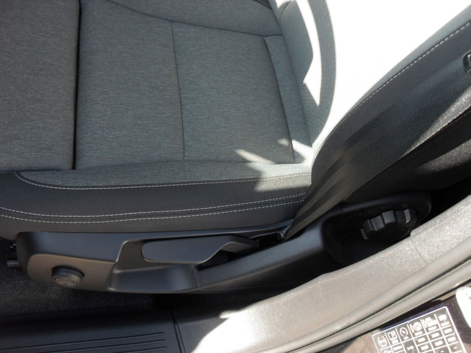 Fahrzeugabbildung Volvo XC 40 B4 Core