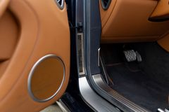 Fahrzeugabbildung Bentley Continental GT V8S *MY2015 / MULLINER / SADDLE*