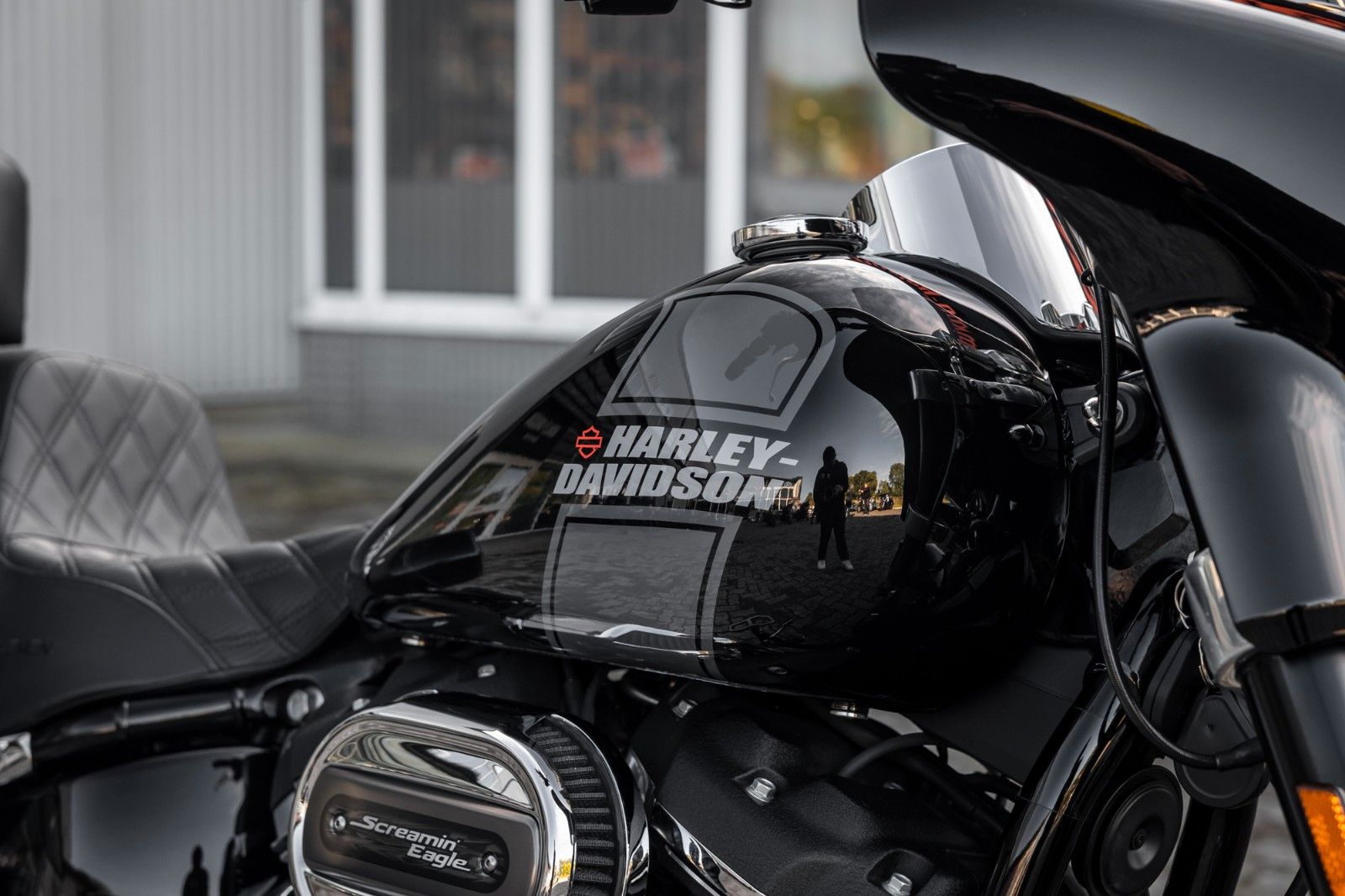 Fahrzeugabbildung Harley-Davidson FLSB Sport Glide Softail - JEKILL & HYDE STAGE 1