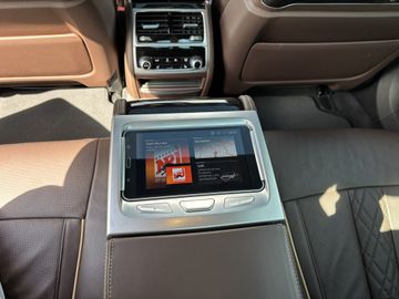 BMW 730d A Limousine Touch Command Gestiksteuerung