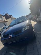 Renault Clio Authentique 1.2 16V Authentique - gebrauchte Renault Clio aus dem Jahr 2005