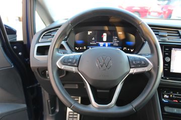 Fahrzeugabbildung Volkswagen Touran 2.0 TDI Active 7 Sitze ACC