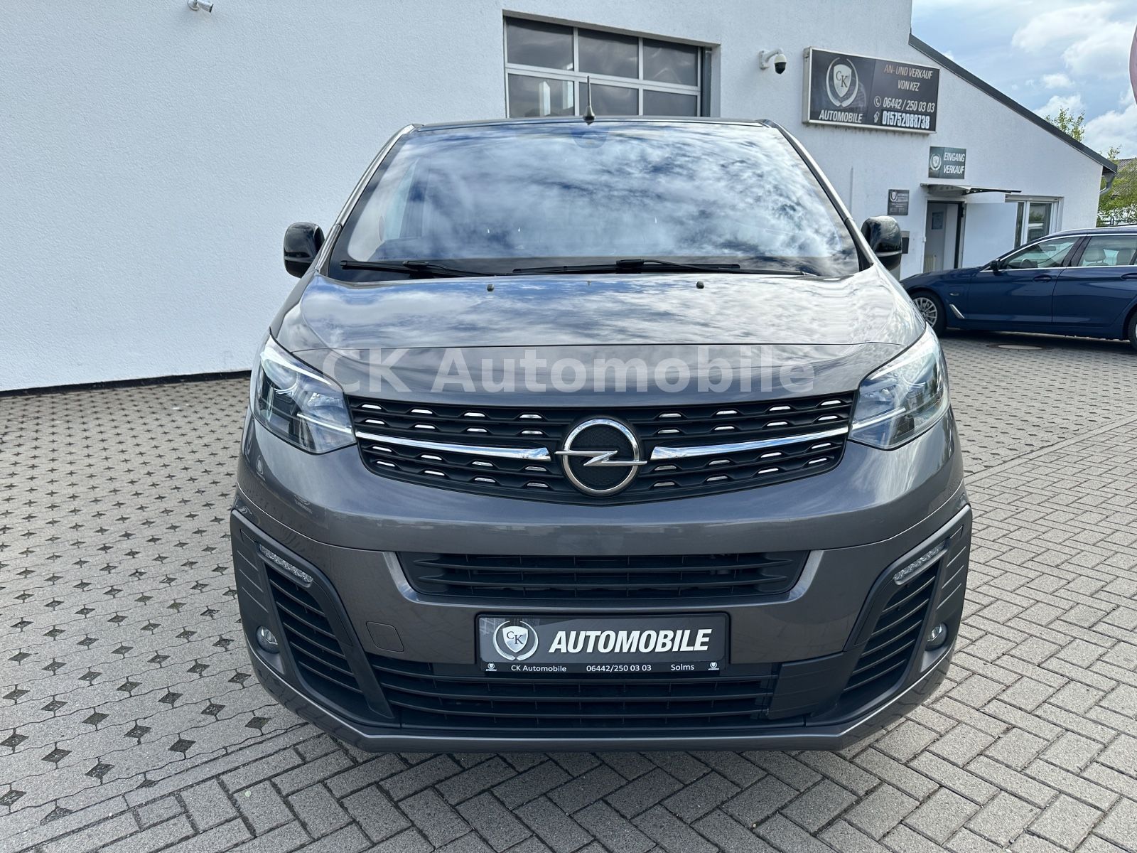 Fahrzeugabbildung Opel Zafira Life Elegance L/7 Sitze/Navi/Pano/LED/AHK