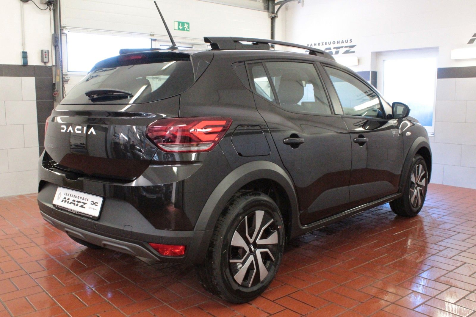 Fahrzeugabbildung Dacia Sandero Stepway TCe 90 Expression *WInterpaket*