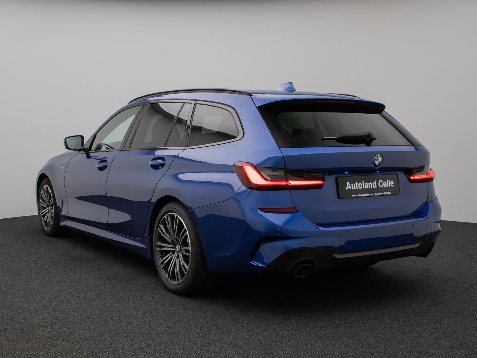 Fahrzeugabbildung BMW 330d M Sport HiFi DAB Stop&Go Fernlichtassist