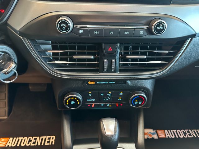 Ford Focus *1.HAND*19%*LED*LKHZ*SPORT*CARPLAY*TEMPO