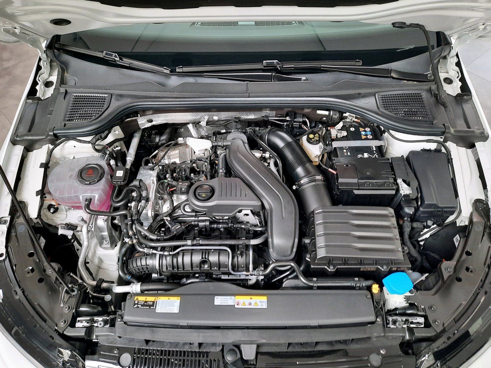 Fahrzeugabbildung Volkswagen Golf Variant Family TSI *LED*Sitzhzg*PDC*AppCon*