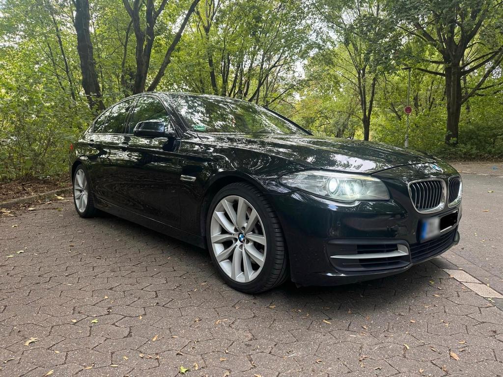 BMW 530d Head-Up Harmann-Kardon