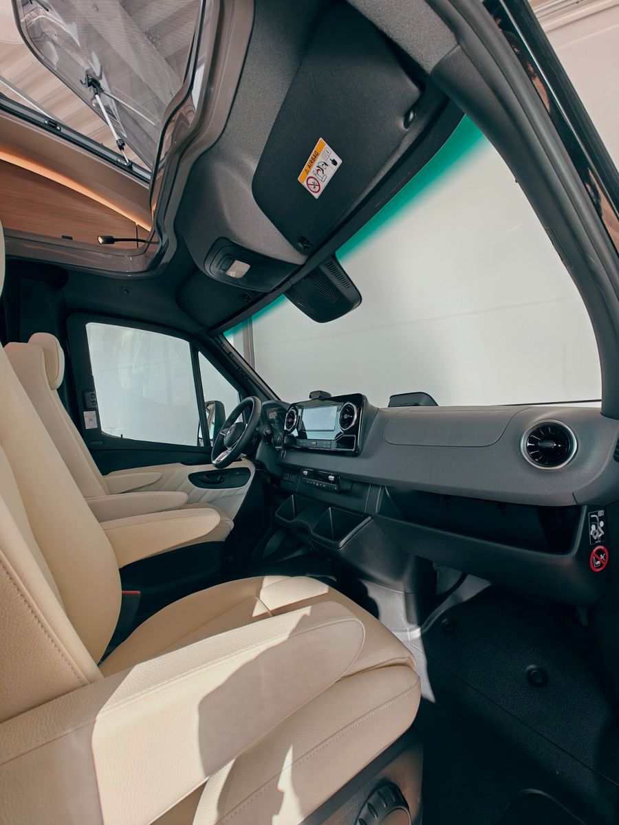 Fahrzeugabbildung HYMER / ERIBA / HYMERCAR B-KLASSE MC T 680 PREMIUM - MATARA TEAK by palmo