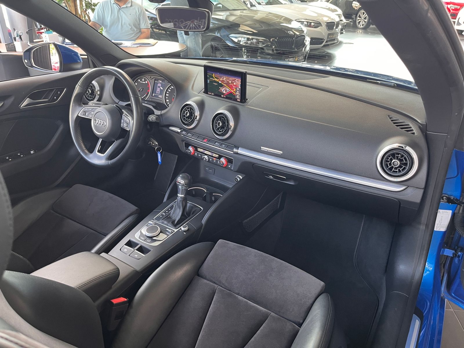 Fahrzeugabbildung Audi A3 Cabriolet sport 1.5 TFSI XENON NAVI ALU