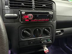 Fahrzeugabbildung Volkswagen Golf III 1.6 / 17" BBS Felgen Sportauspuff