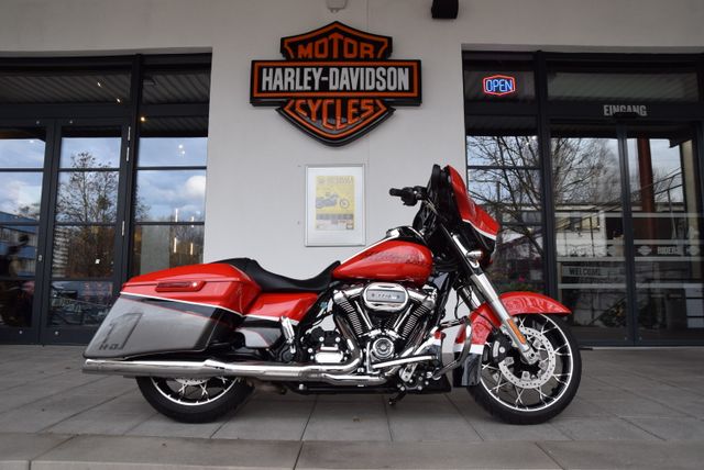 Harley-Davidson FLHXS Street Glide Special mit Sonderlacksatz