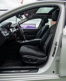 Fahrzeugabbildung BMW 520d xDrive Touring PANO|NAVI|ACC|SPUR|SHZ|AHK