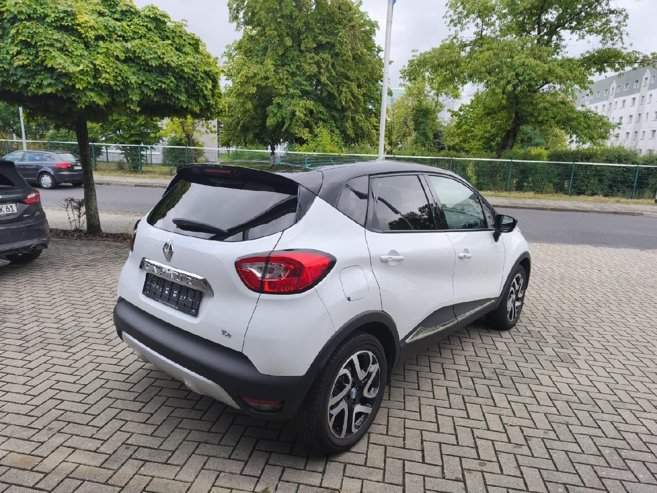 Fahrzeugabbildung Renault Captur Crossborder