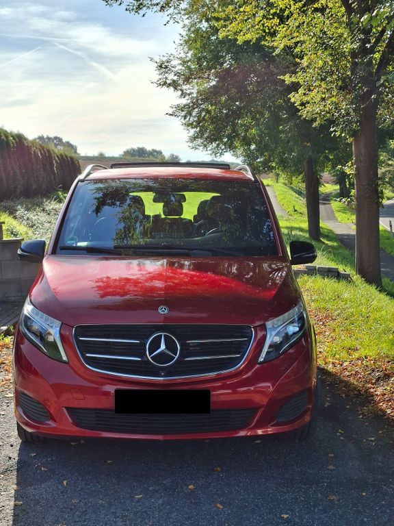 Image of Mercedes-Benz V 220
