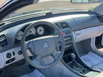 Mercedes CLK 320 - 9