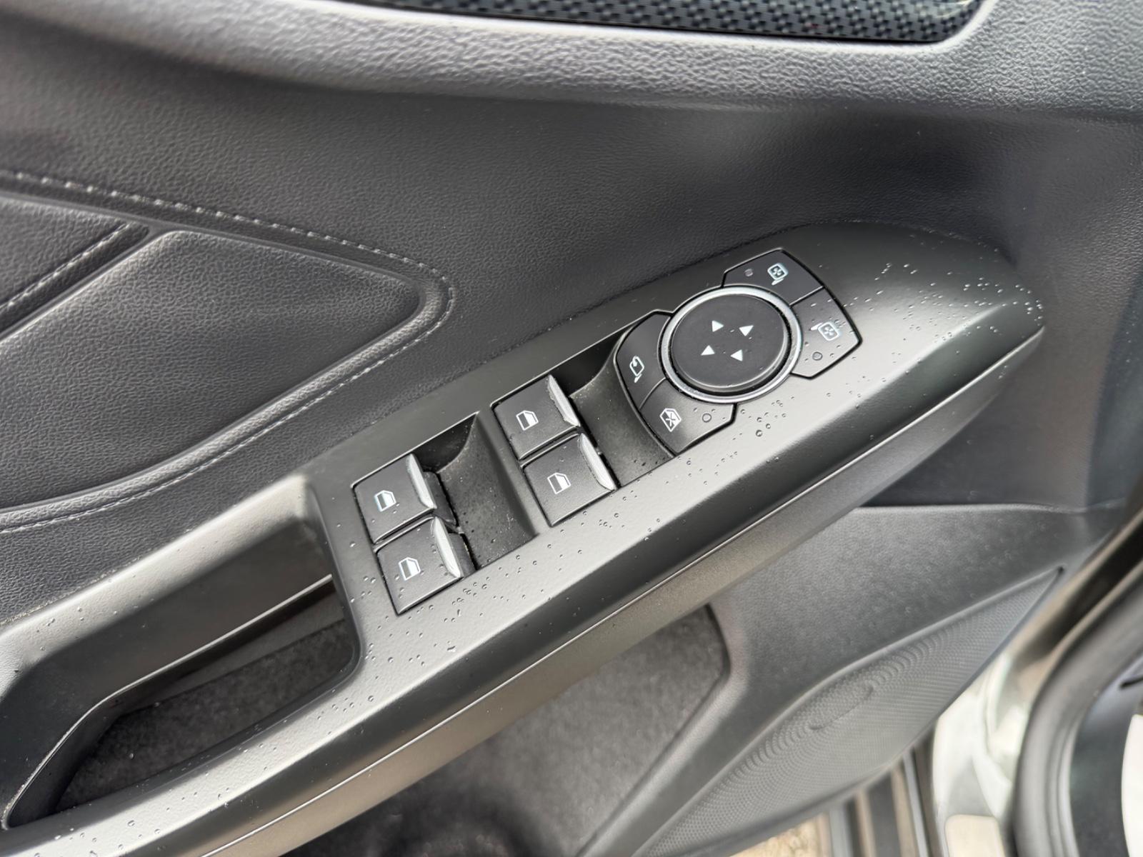 Ford Focus Turnier ST-Line/Navi/Keyless/Tempomat/LED