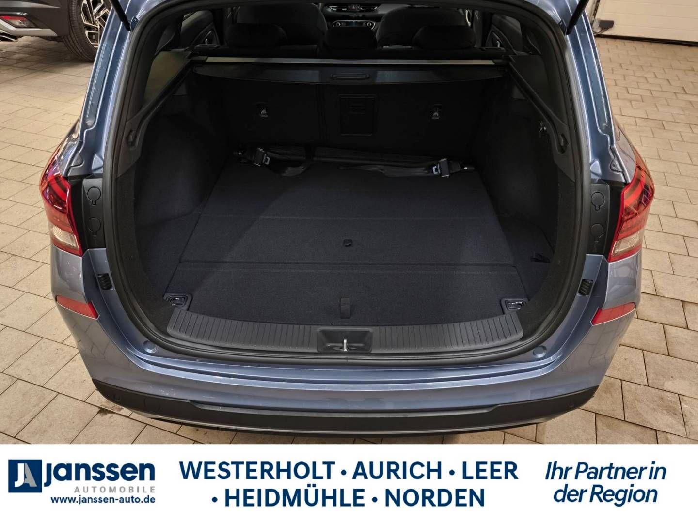 Fahrzeugabbildung Hyundai i30 Kombi ADVANTAGE