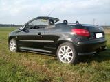 Peugeot 206 CC Platinium TÜV Neu AHK - Peugeot 206 Platinium mit Benzin-Antrieb