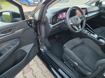 Volkswagen Golf - 6