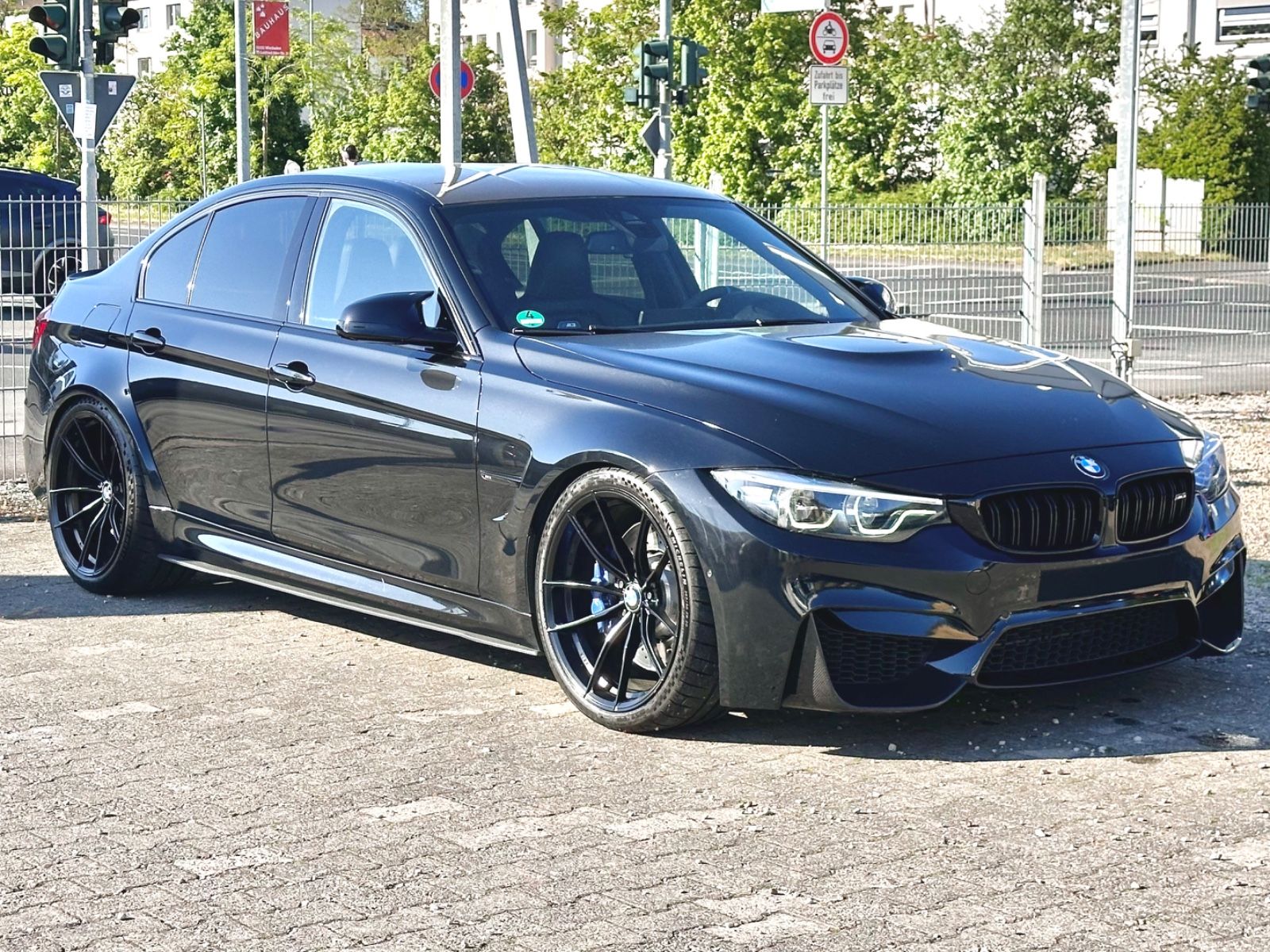 Fahrzeugabbildung BMW M3 Competition *BRD+M-Drivers+Carbon+Voll+KW*