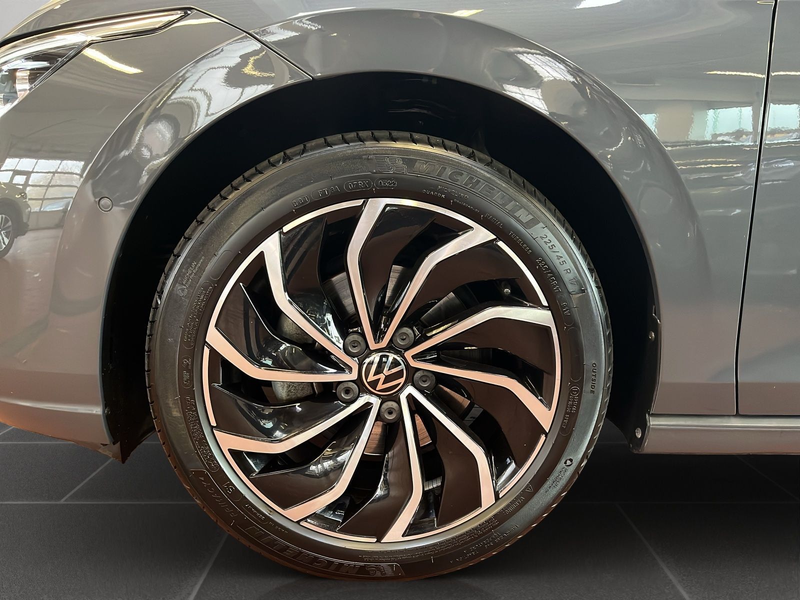 Volkswagen Golf - Bild 9