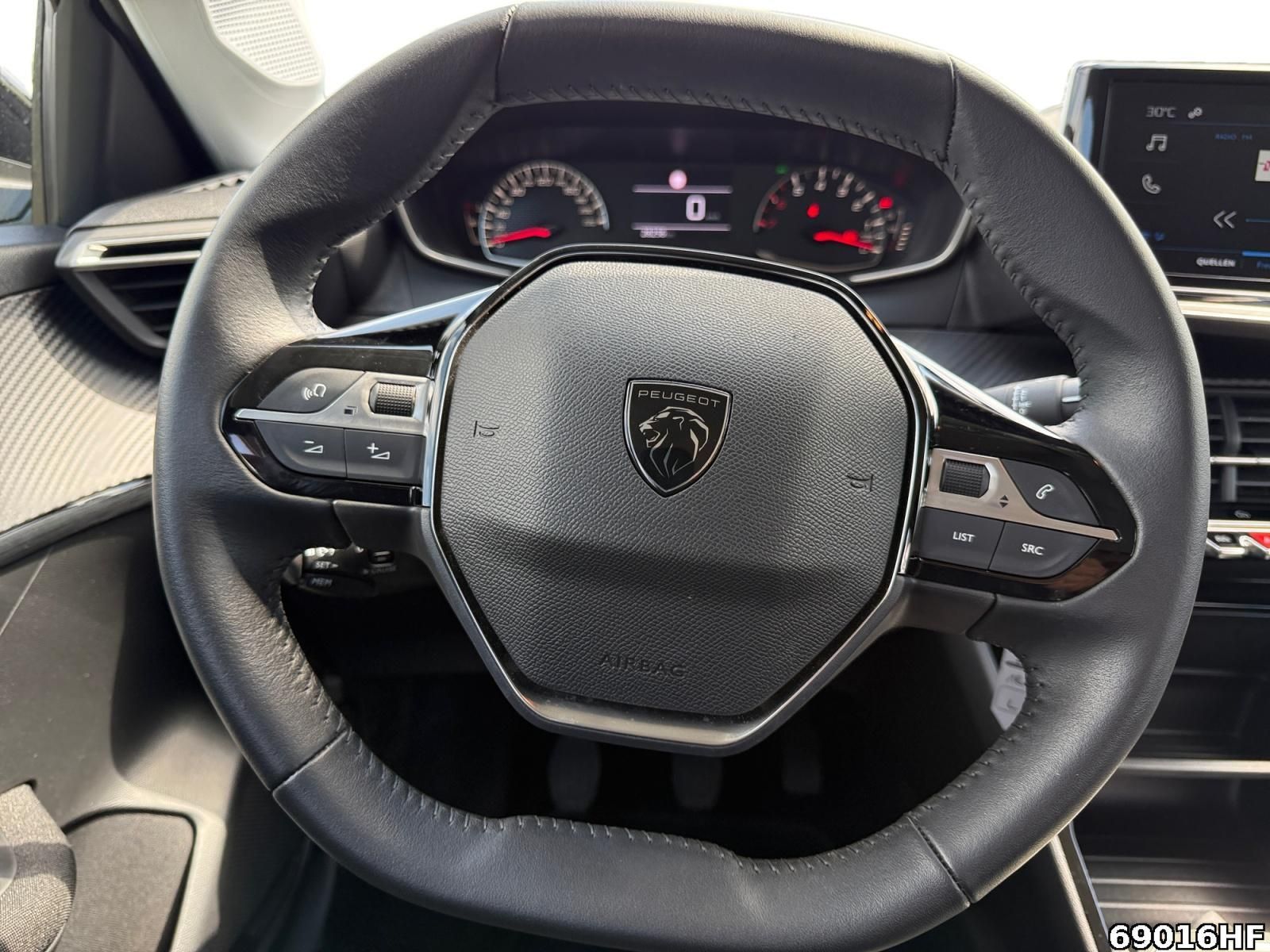 Fahrzeugabbildung Peugeot 208 active