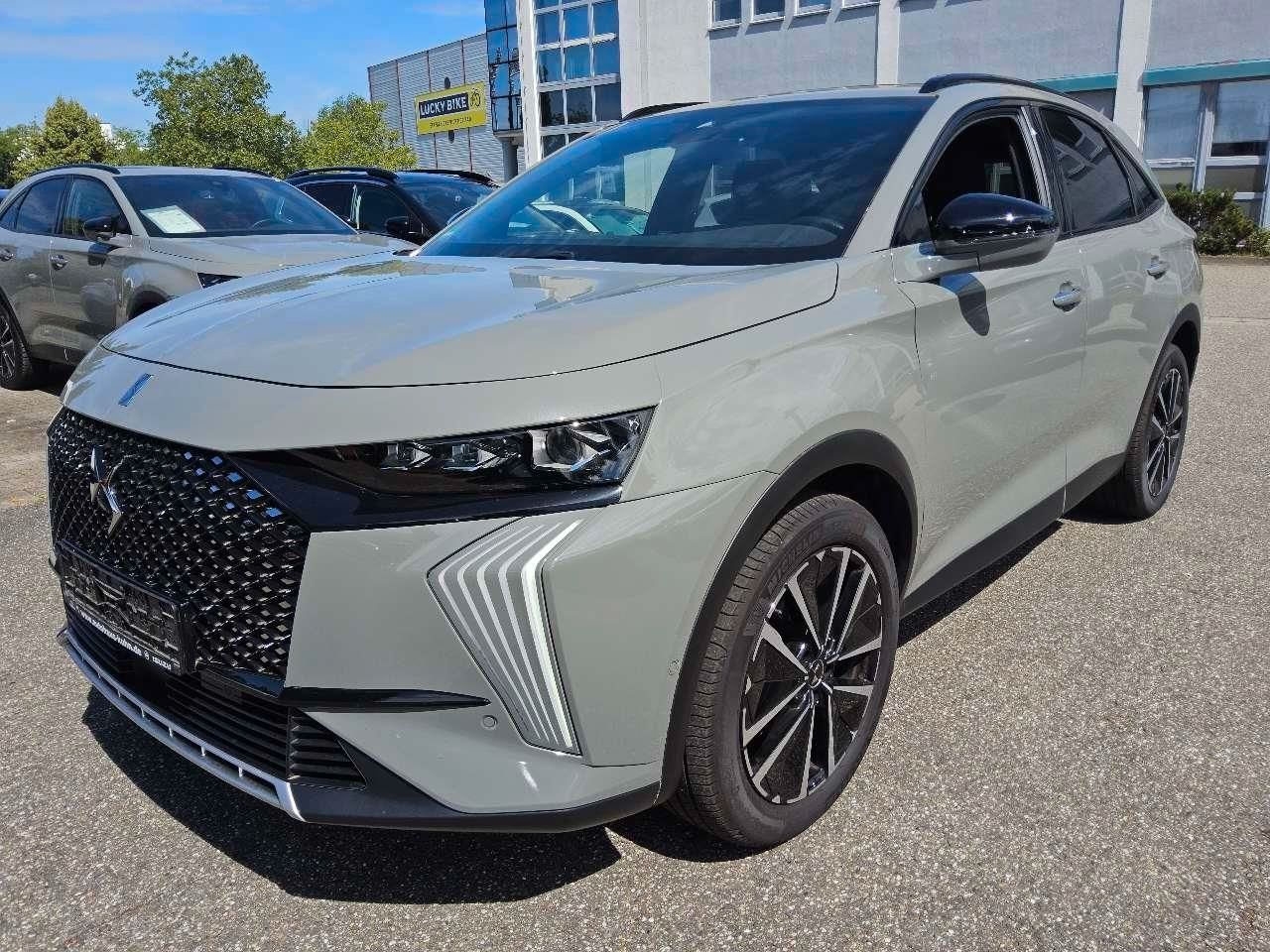 Fahrzeugabbildung DS Automobiles DS7 BlueHDi 130 EAT8 Opera Focal Panorama Dach
