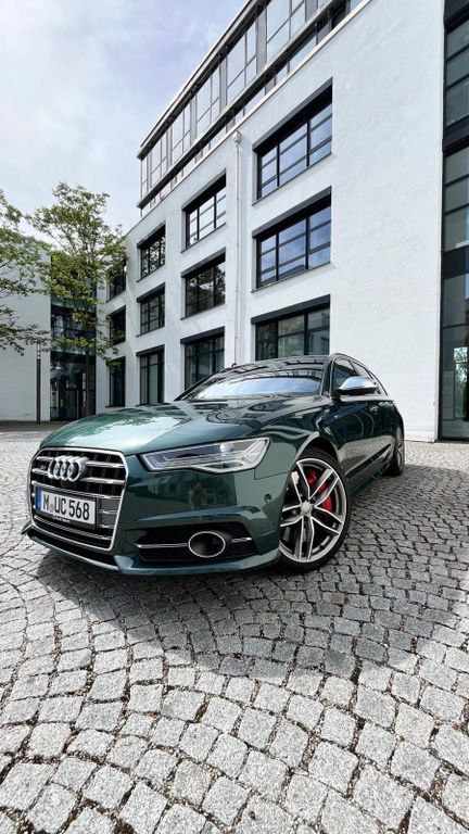 Image of Audi S6