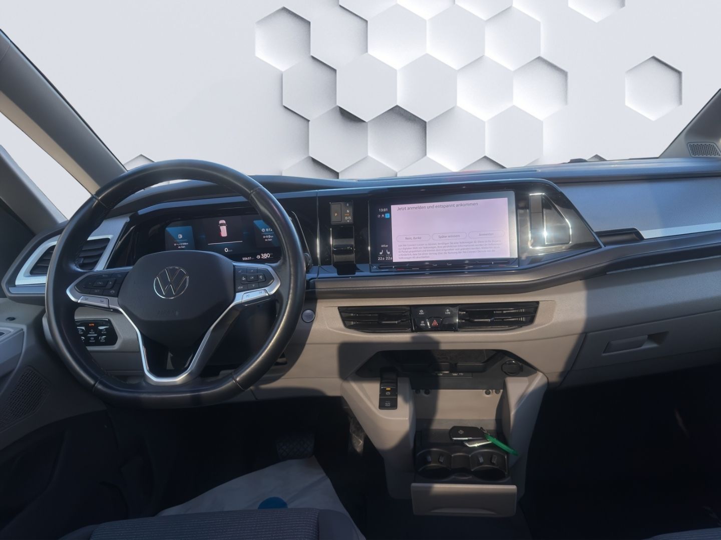 T7 Multivan Basis 2.0 TDI 110kW MatrixLED PanoDa