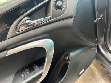 MYAUTOCENTER – Gebraucht- und Jahreswagen mit Werkstattservice in Pfaffenhofen Opel Insignia *Tempo*Navi*2-Zonen*SitzHZ*SPORT*