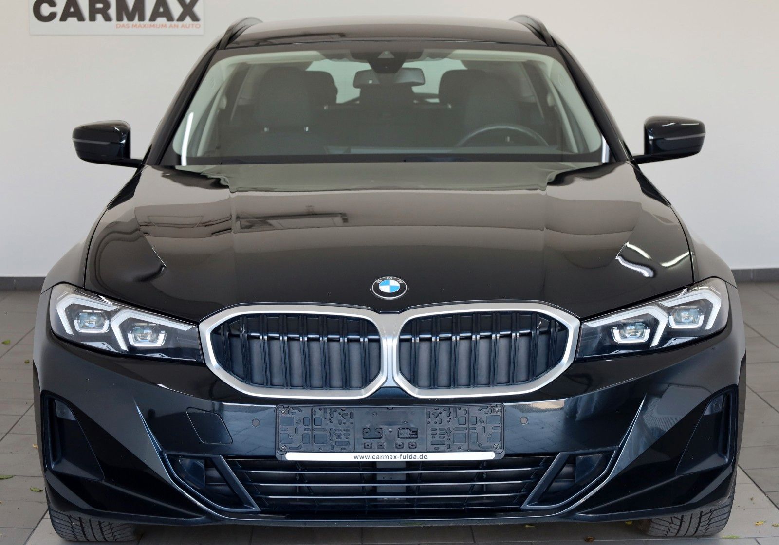 Fahrzeugabbildung BMW 320dA xDrive Touring Navi,LED,SH,PDC,Widescreen