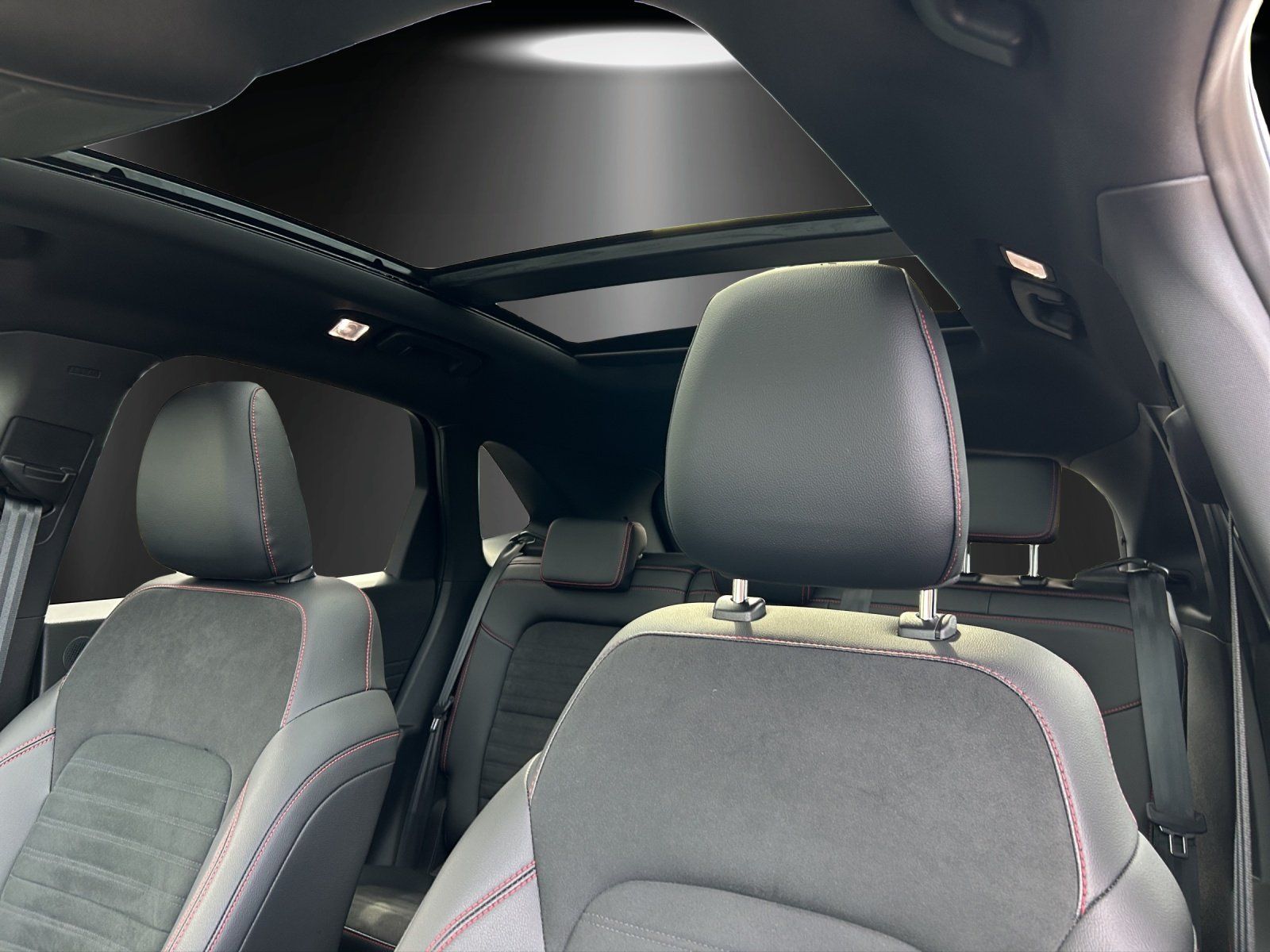 Fahrzeugabbildung Ford Kuga 2.5 PHEV ST-Line X Aut./LED/ACC/PANO/KAMERA