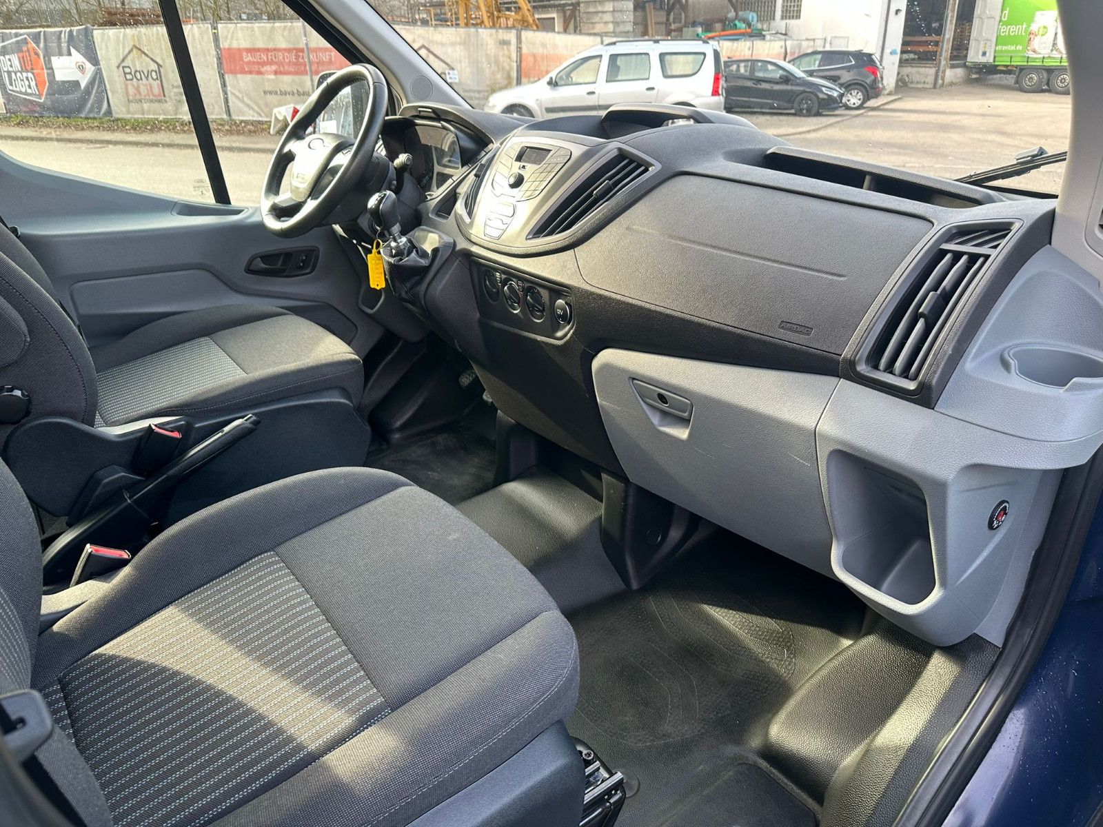 Fahrzeugabbildung Ford Transit 310 L3H2 Trend*TEMPO*KLIMA*SICHT*8-SITZE