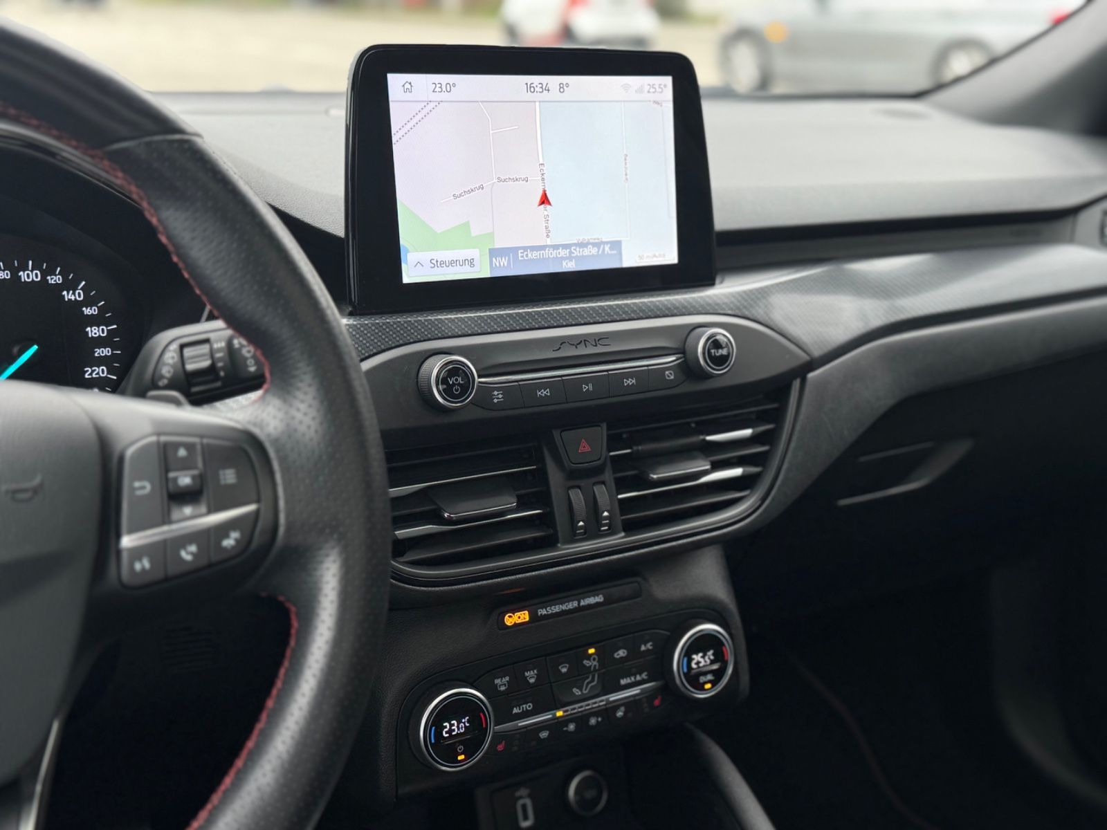 Focus *Aut*Spur*Pano*Kamera*Sitzheiz*Temp*