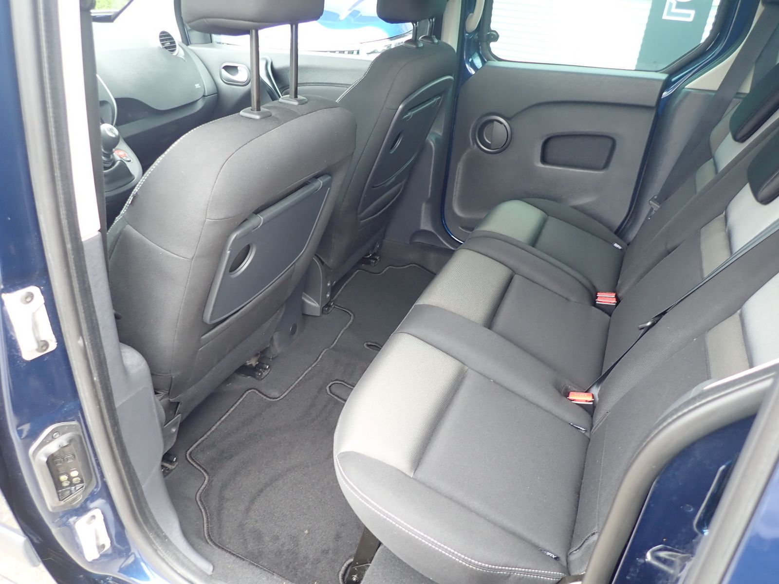 Fahrzeugabbildung Renault Kangoo Limited Deluxe/ALLWETTER/EPH/AC/BC