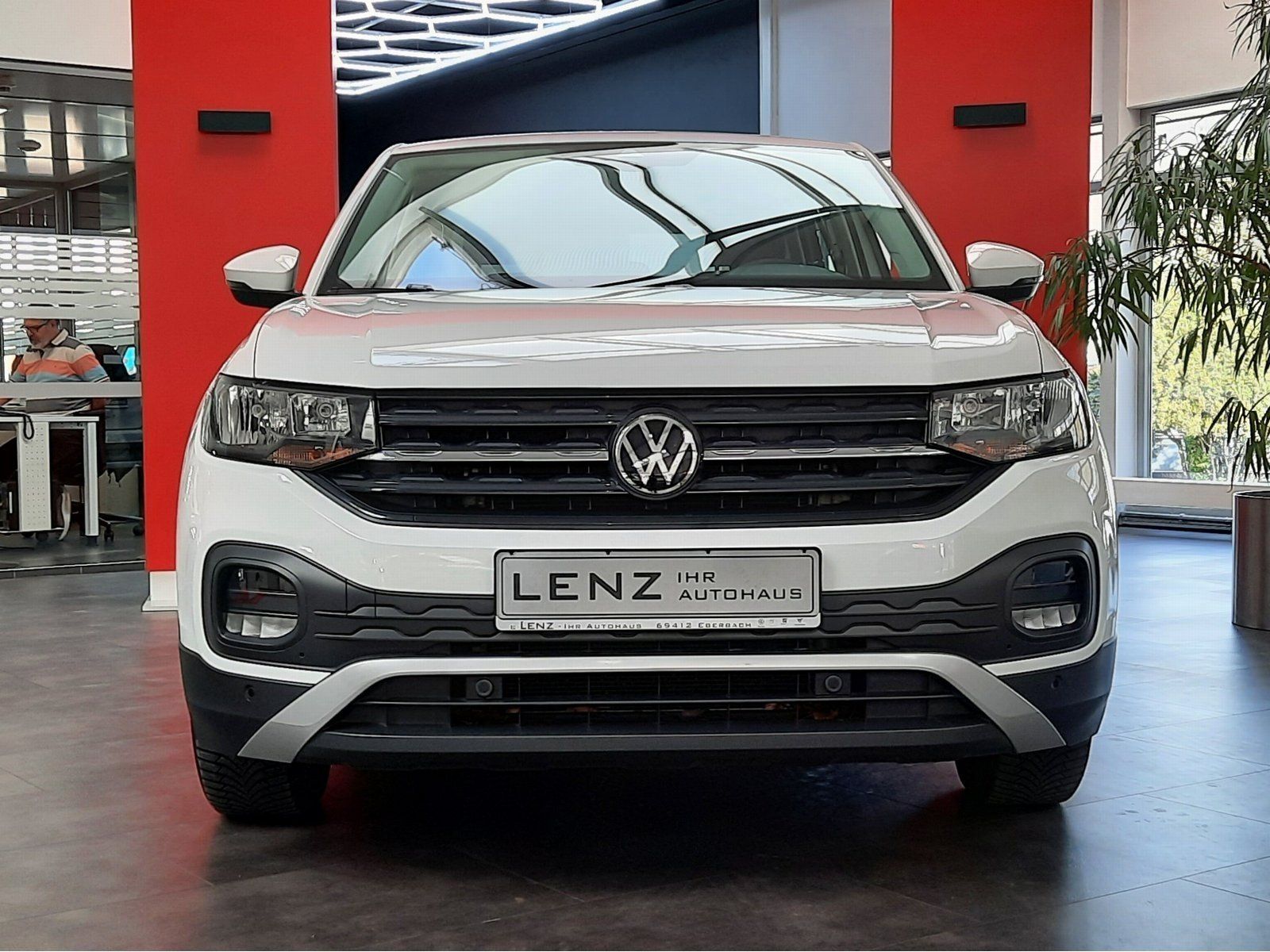 Fahrzeugabbildung Volkswagen T-Cross TSI *Navi*Einparkh.*Sitzhzg.*DAB*VZE*