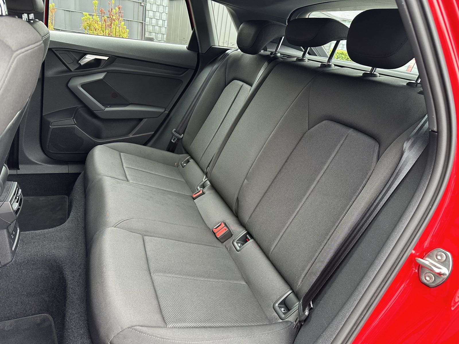 Fahrzeugabbildung Audi A3 SpB 35 TDI advanced NAV+LED+PARKLENKASSISTENT