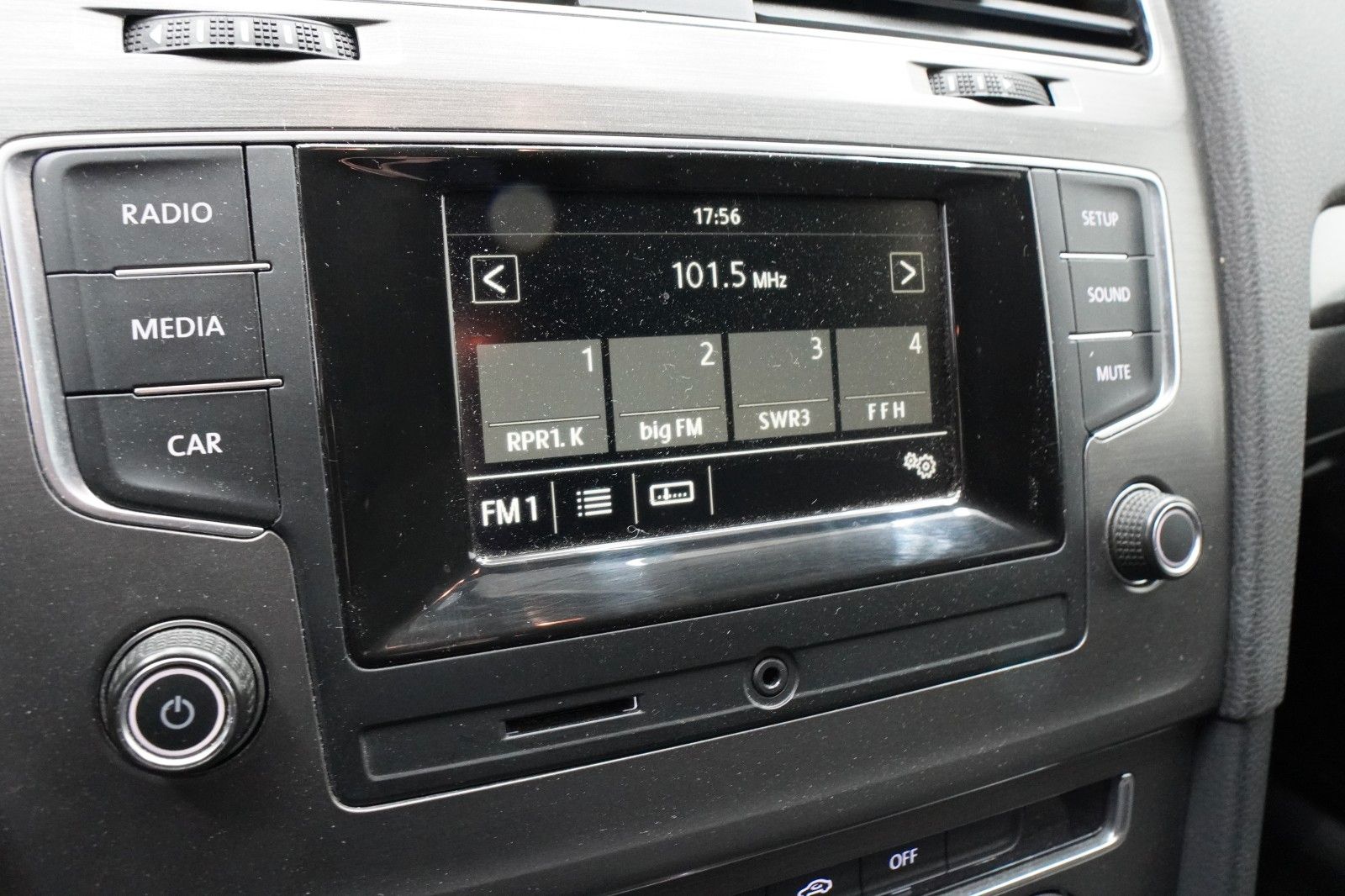 Fahrzeugabbildung Volkswagen Golf VII Lim. Comfortline BMT