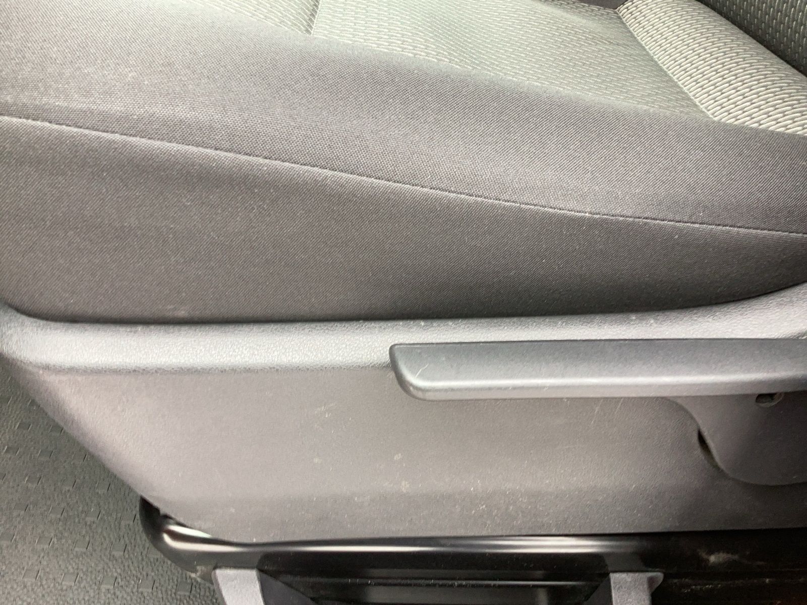 Fahrzeugabbildung Volkswagen T6 Transporter T6.1 TDI Kasten EcoProfi FWD