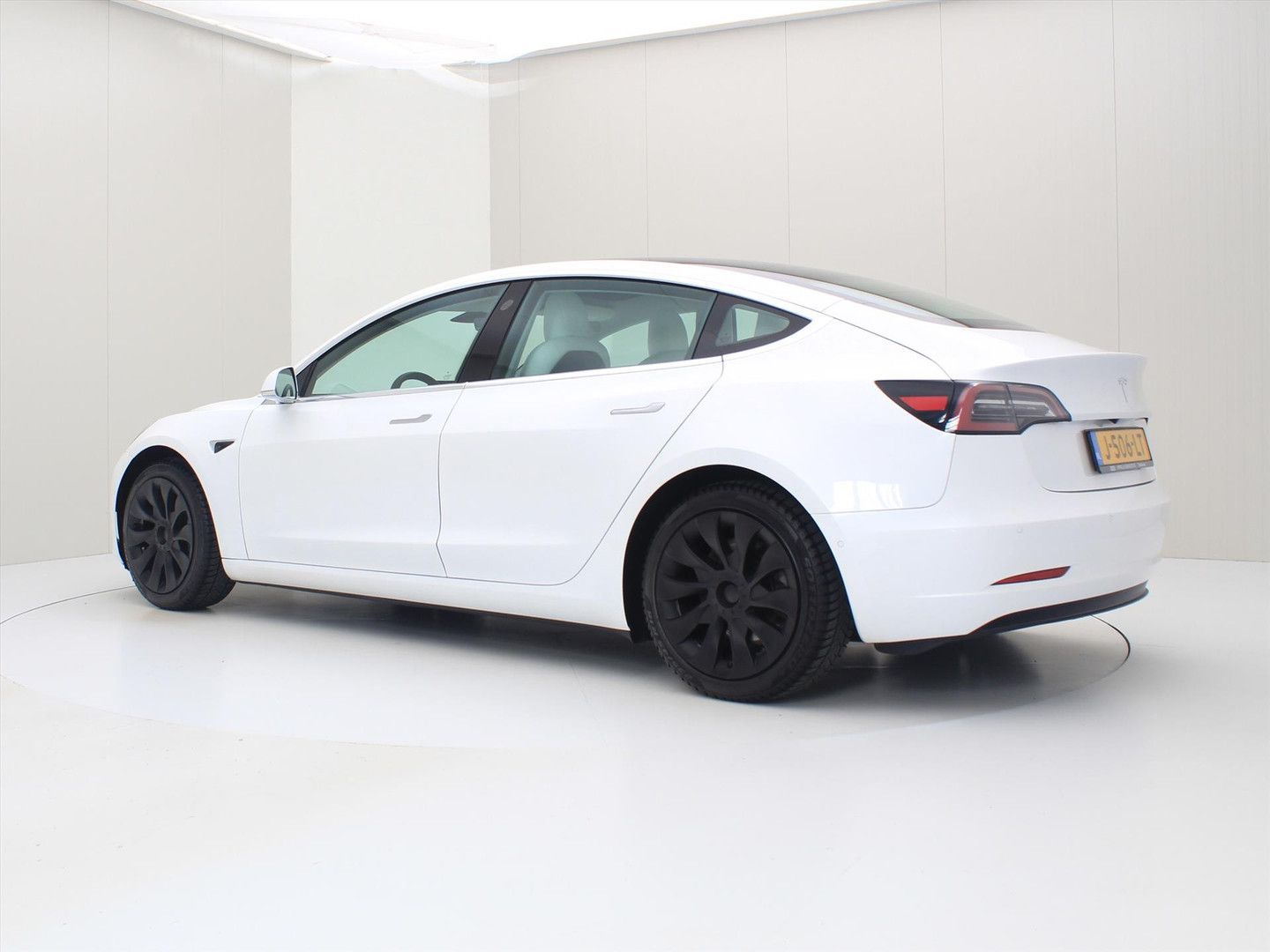 Tesla Model 3 Standard RWD Plus 85% SoH [ Weiß LEDER+A imagem 3