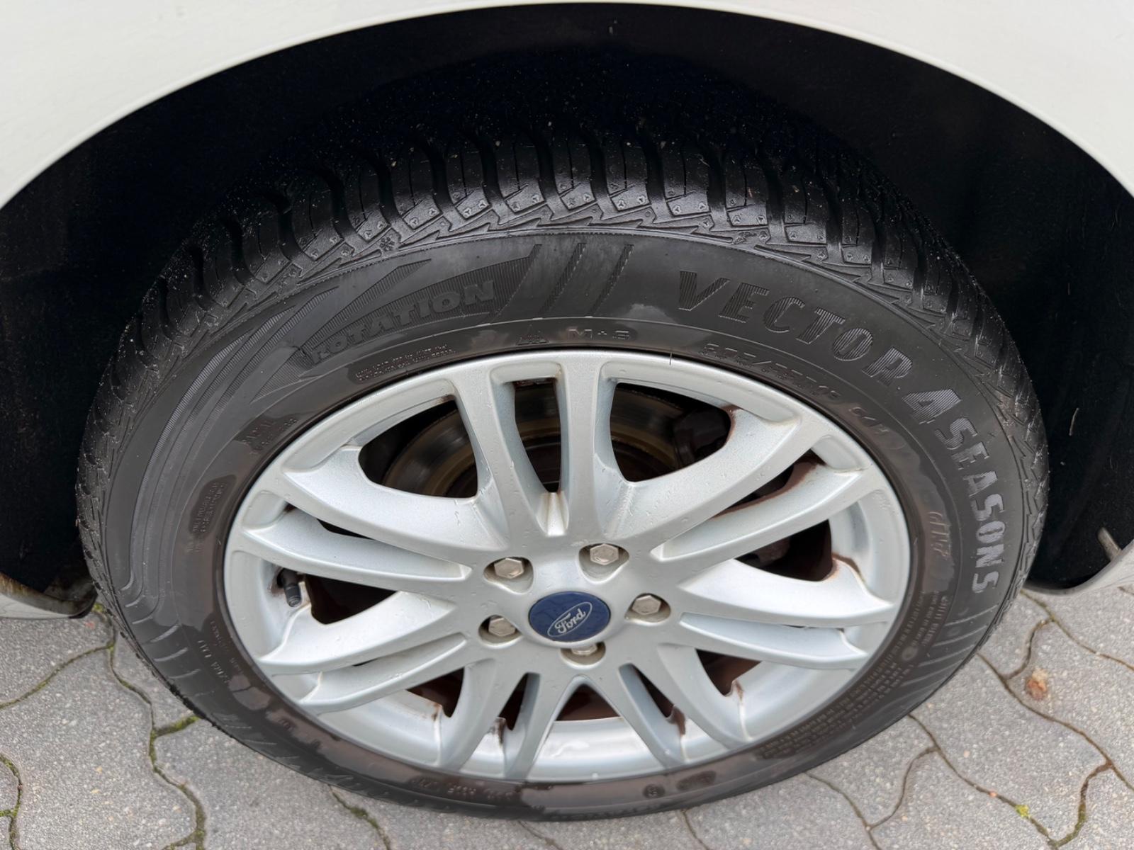 Ford Focus 2008 — photo 9