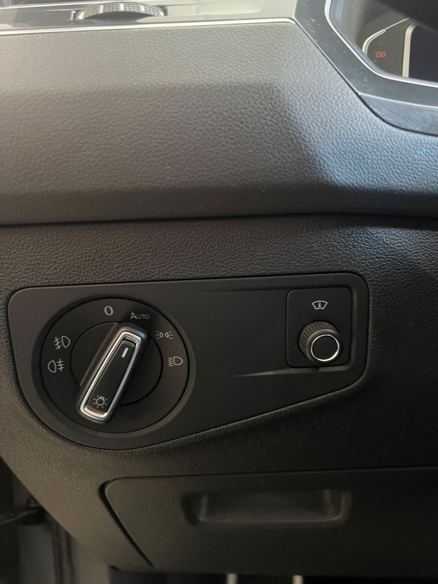 Fahrzeugabbildung Volkswagen Tiguan Highline 2.0TDI DSG 4Motion R-Line