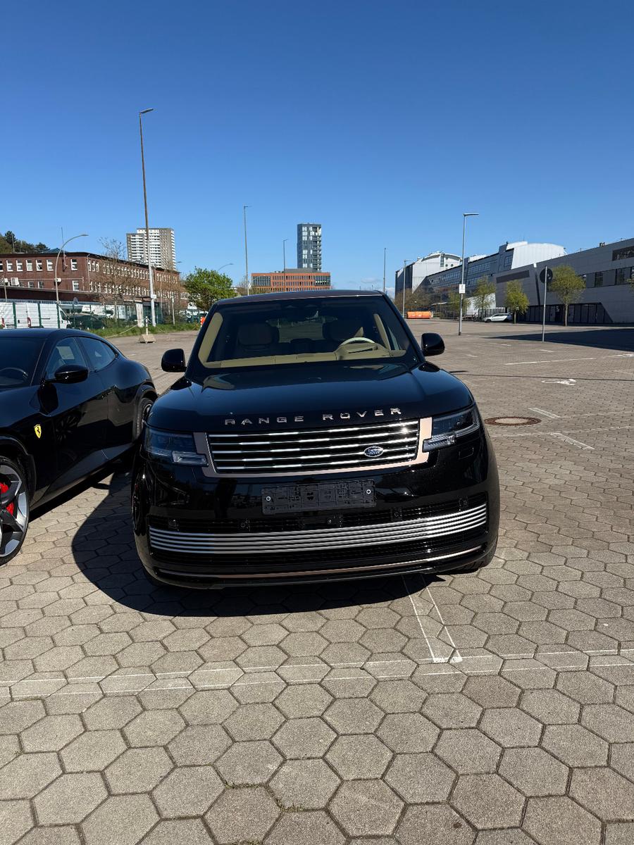 Land Rover Range Rover P615 SV LWB black/brown-white_suite