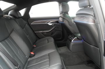 Audi A8 - 9