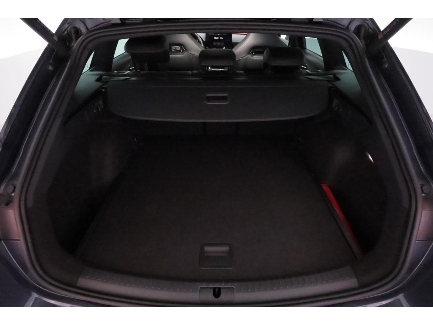 Cupra Leon 2.0TSI ST DSG VZ+LED+NAVI+VIRTUAL+SHZ+PDC, миниатюра 17