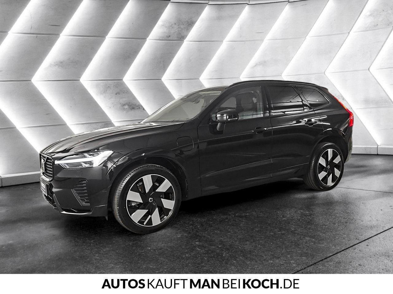 Volvo XC60 T8 Recharge AWD Plus Dark PANO STDHz HUD imagem 3
