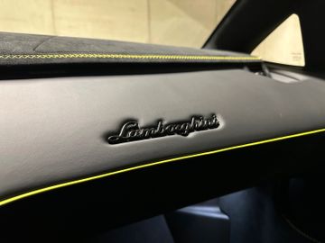 Lamborghini Aventador SVJ 770-4 (1 von 900 )