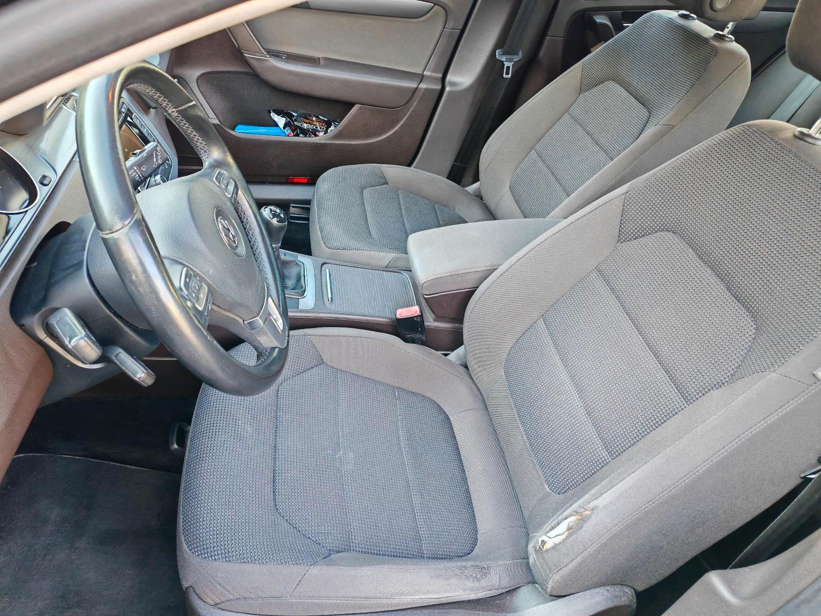 Volkswagen Passat 2014 — photo 12